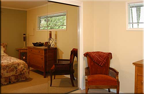 Garden Bay Retreat, Pender Harbour accommodation, BC, Canada