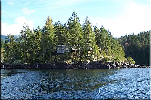 Powell Lake Getaway, Powell River vacation rental, British Columbia, Canada