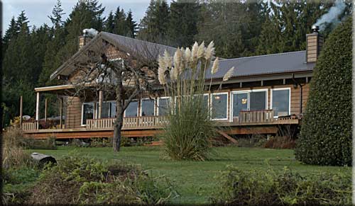 Ocean Beach Lodge, Powell River vacation rental, British Columbia, Canada
