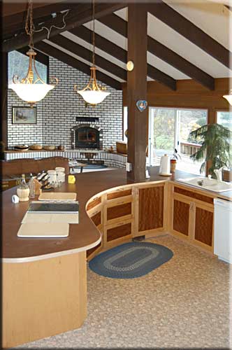 Ocean Beach Lodge, Powell River lodging, British Columbia, Canada