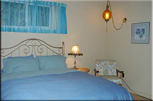 Singing Waters Cottage, Sunshine Coast accommodation, British Columbia, Canada