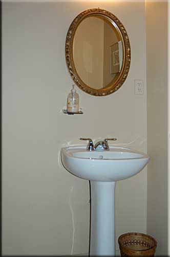 Singing Waters Cottage, Sunshine Coast vacation rental, BC, Canada