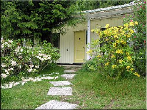 Singing Waters Cottage, Sunshine Coast accomodation, British Columbia, Canada